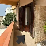 Arcobaleno Centro Bed & Breakfast 4*