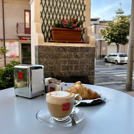 Alojamento de Acomodação e Pequeno-almoço Arcobaleno Centro 3*