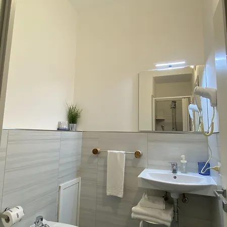 Arcobaleno Centro Alojamento de Acomodação e Pequeno-almoço 3*