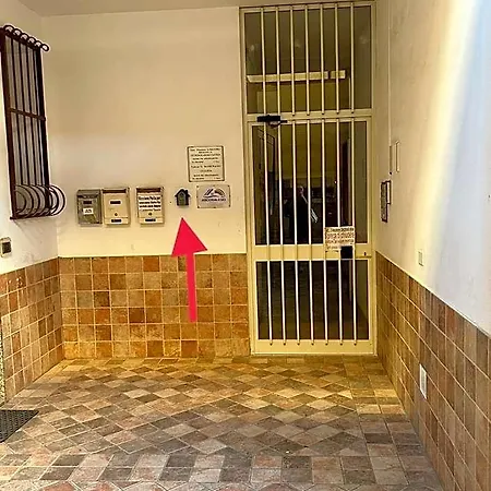 Arcobaleno Centro Bed & Breakfast 3*