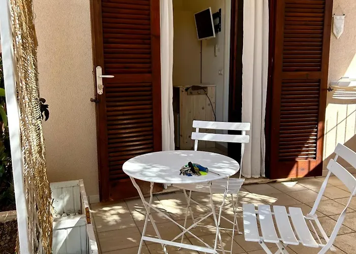 Arcobaleno Centro Nocleg ze śniadaniem 4*